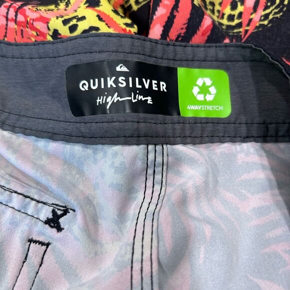 Billabong  Highline Camicat 17 Big Boy Boardshort Size 28 Excellent Condition - Picture 9 of 9